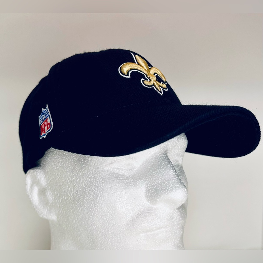 Reebok NFL Saints Black Gold Velcro adjustable strap unisex